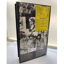 VHS Les nus et les morts