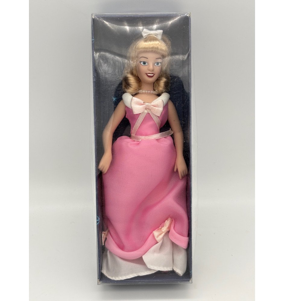 Poupée Disney Cendrillon robe rose Porcelaine édition Atlas