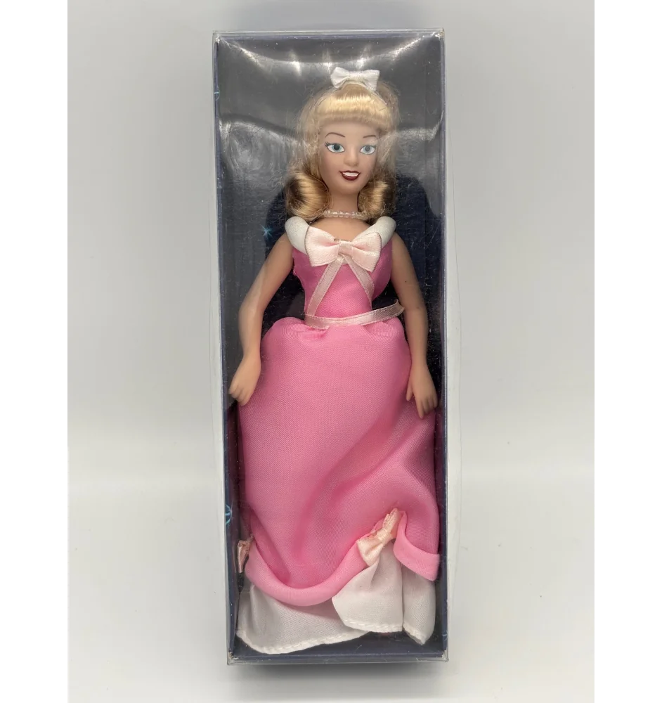 Poupée Disney Cendrillon robe rose Porcelaine édition Atlas