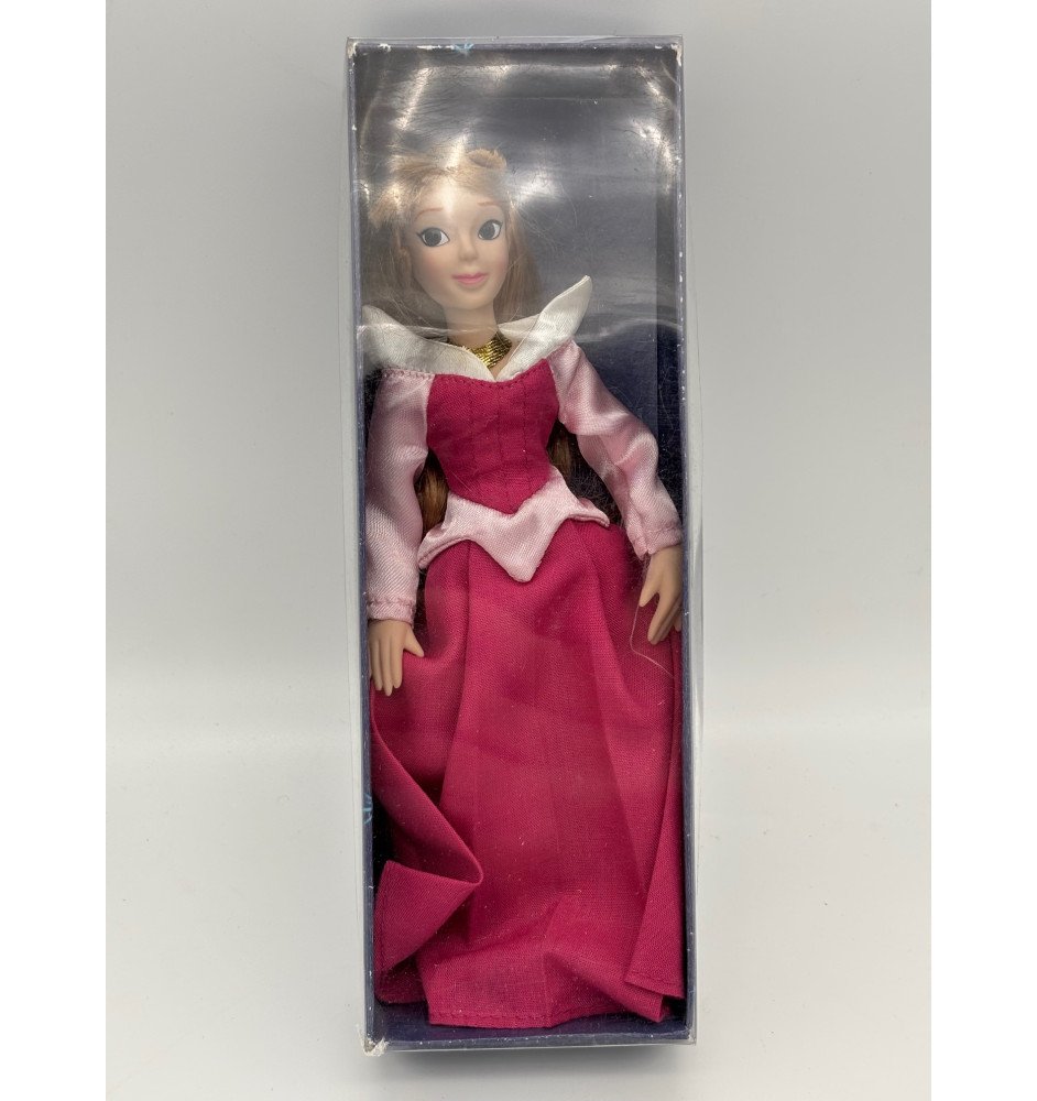 Poupée Disney Aurore Porcelaine édition Atlas
