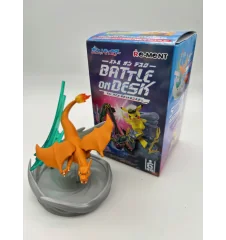 Figurine Pokemon Re-ment Battle on Desk